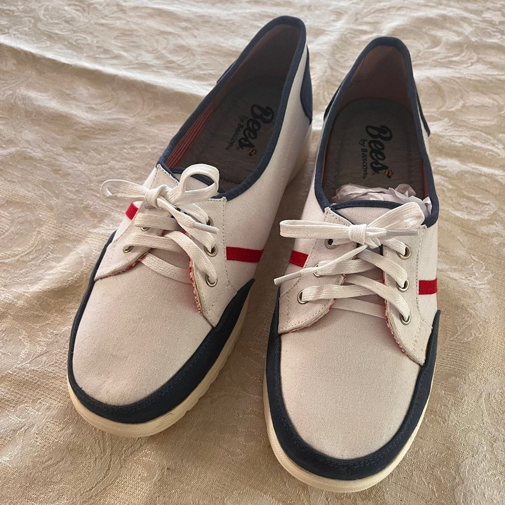 Vintage style tennis shoes red white and blue size US 12 women
